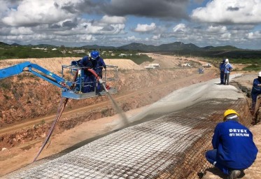 CONTENÇÃO E ESTABILIDADE DE TALUDE